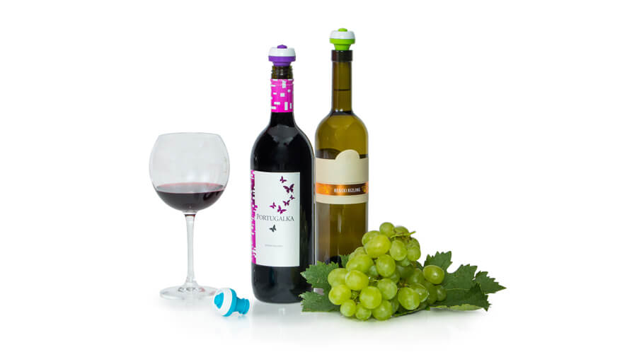 stoppers_on bottles how do sommeliers preserve wine?